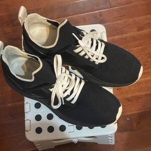 Tory Burch T sock runner Black and Cream Women's Sneakers